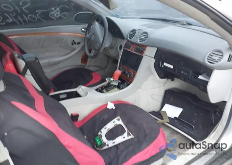 2005 Mercedes-Benz Clk 320 из США, поврежденный, VIN WDBTK65G05T048862